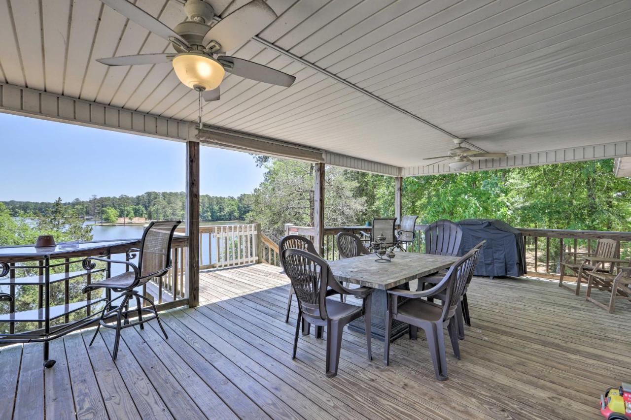 House With Dock And Slide Situated On Lake Sinclair! Sparta Exterior foto
